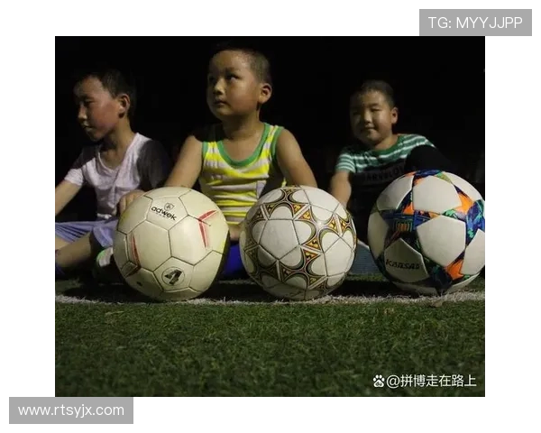 追逐绿茵场的荣耀与梦想顶级足球明星的心路历程与奋斗故事 追逐绿茵场的荣耀与梦想顶级足球明星的心路历程与奋斗故事