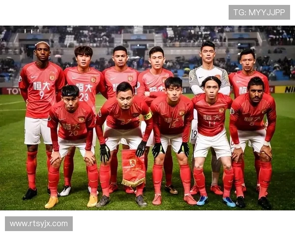 广州足球队的团队协作揭秘：如何铸就胜利之路与团结精神