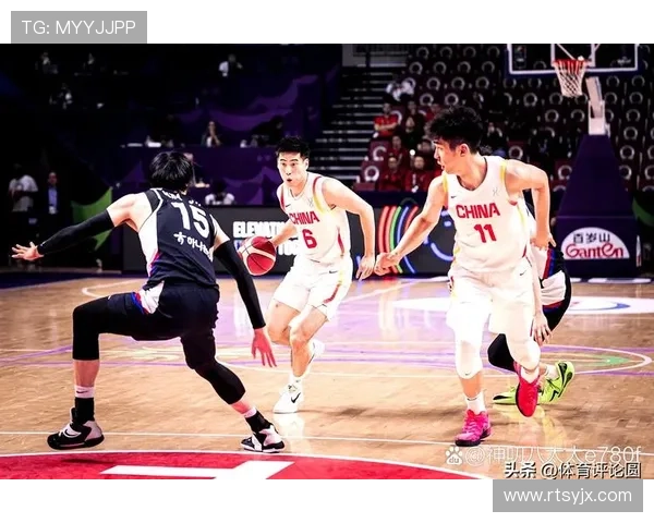 重庆篮球队技术争议引发热议球迷与专家各执己见探讨战术与裁判判罚